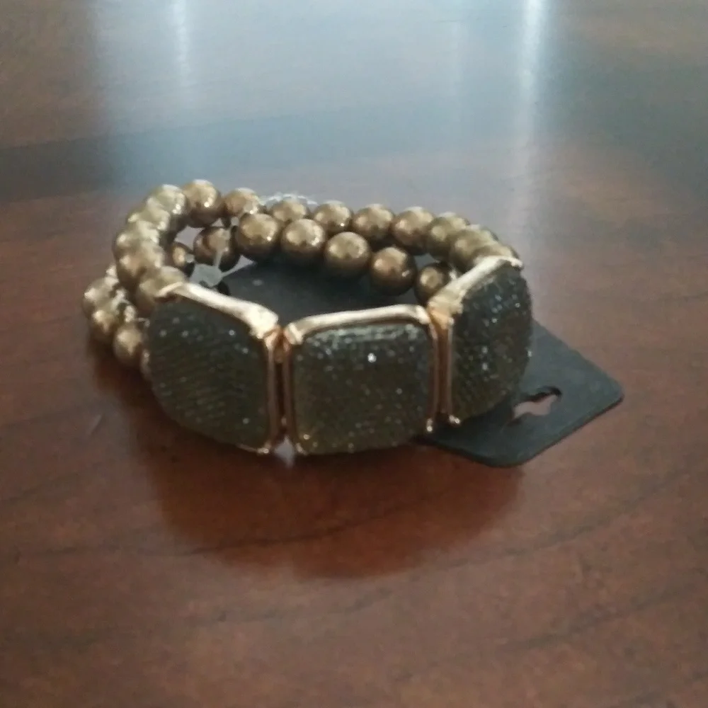 Unique Fashion Bracelet.